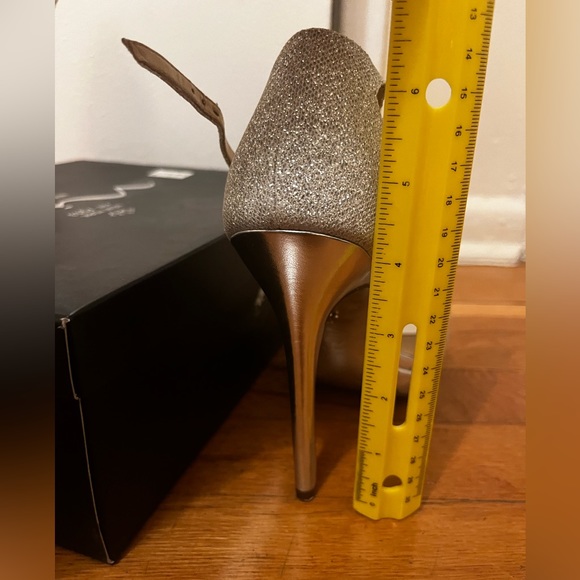 Nina Women's Friday-GM Dress Sandal Heel Silver Sparkle - Picture 4 of 6